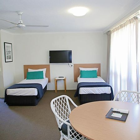 Darcy Arms Hotel Motel Гоулд Коуст Екстериор снимка